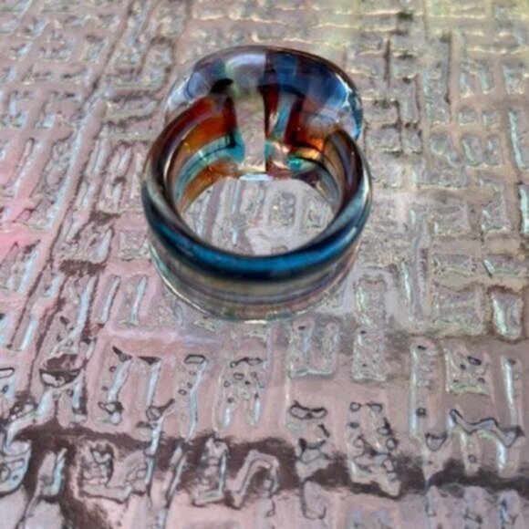 Multicolored Art Glass Abstract Pattern Cocktail Statement Ring Sz 8 - Picture 2 of 6